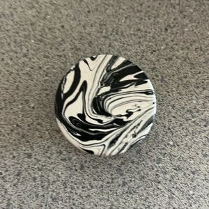 Marble print popsocket